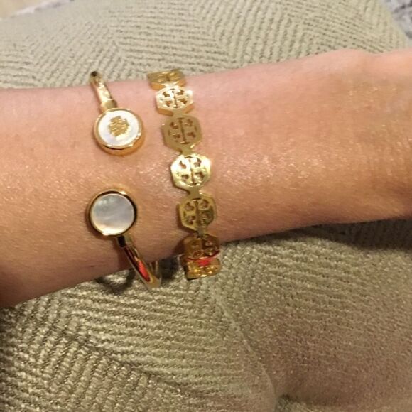 TORY BURCH LOGO HEXAGON CUFF GOLD BRACELET - Picture 1 of 6